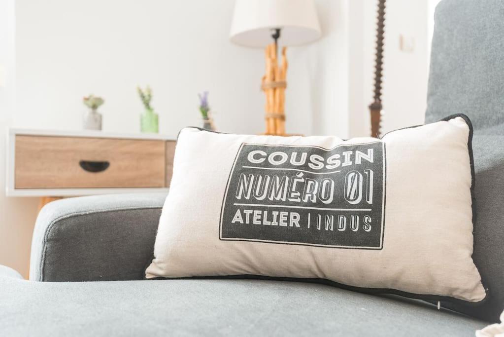 Ferienwohnung Le Terminus Angers Exterior foto